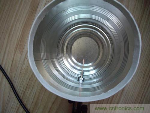 最簡(jiǎn)單使用的天線(xiàn)——罐頭天線(xiàn)，可做正饋大鍋饋源！ 