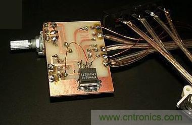 焊接完畢，背面