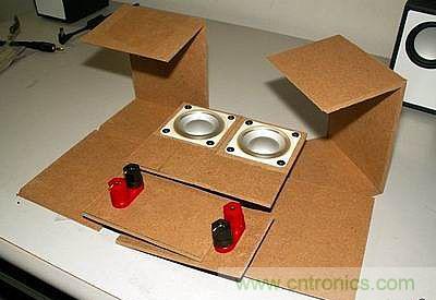 焊接完畢，背面