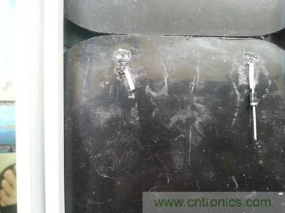 手工打造太陽能充電照明系統(tǒng):點亮LED給手機充電