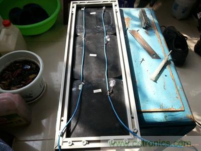 手工打造太陽能充電照明系統(tǒng):點亮LED給手機充電