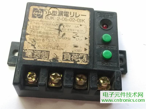 漏電保護器拆解：結構有差異，做工不錯