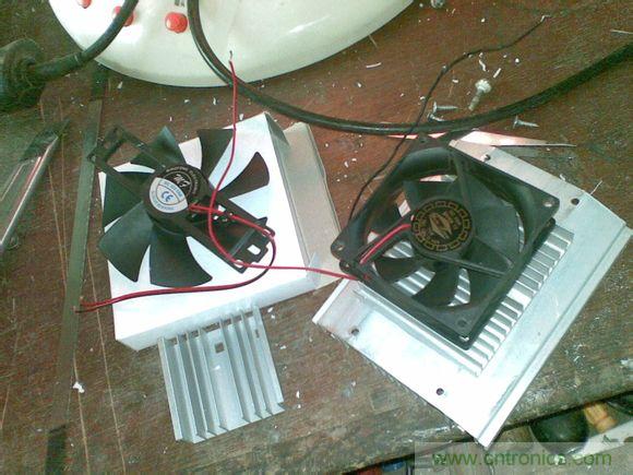 牛人DIY:百元自制車載冰箱