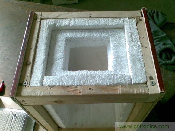 牛人DIY:百元自制車載冰箱