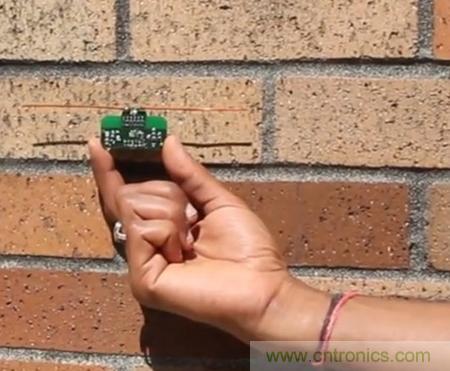 網(wǎng)友熱議：無電池手機(jī)能否實(shí)現(xiàn)？