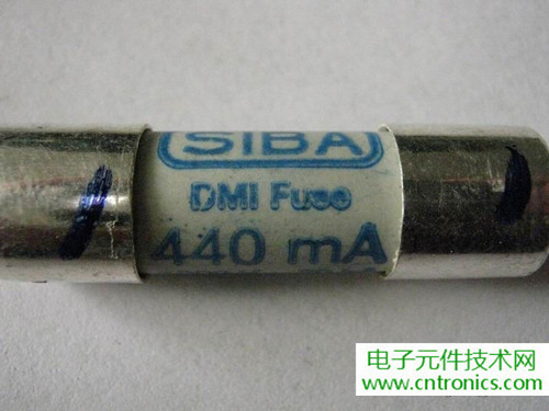 拆全球首款！安捷倫OLED手持式數(shù)字萬(wàn)用表拆解