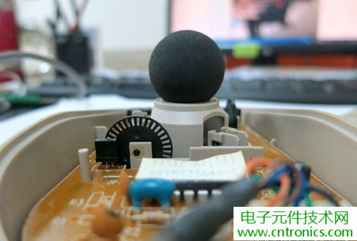殿堂級(jí)機(jī)械鼠標(biāo)拆解：嘆精致做工！