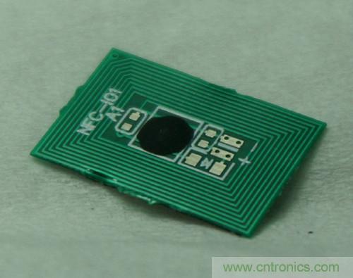 一分錢一分貨！帶NFC功能藍(lán)牙耳機(jī)拆解