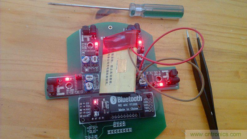 牛人力作！PCB版藍牙智能小車DIY