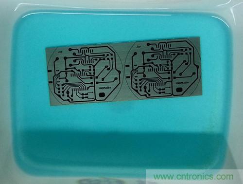 不足10元！低成本DIY便攜USB音箱