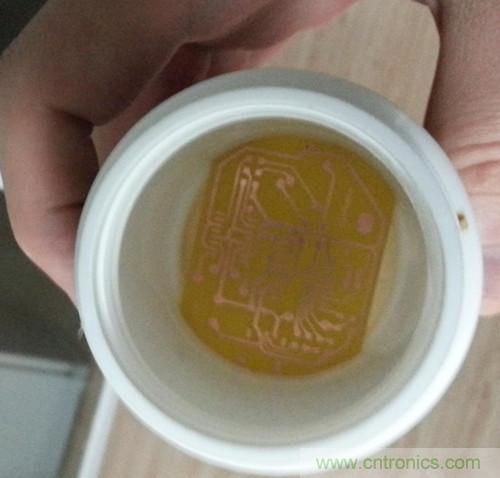 不足10元！低成本DIY便攜USB音箱