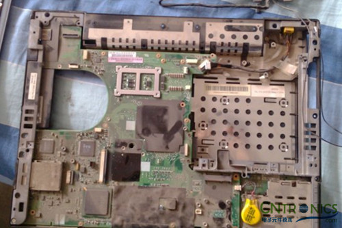 創(chuàng)意DIY：將筆記本大卸八塊做成臺(tái)式機(jī)！