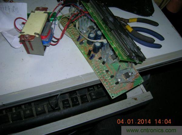 巧奪天工！大神利用山寨功放為高性價(jià)比逆變器“穿新衣”