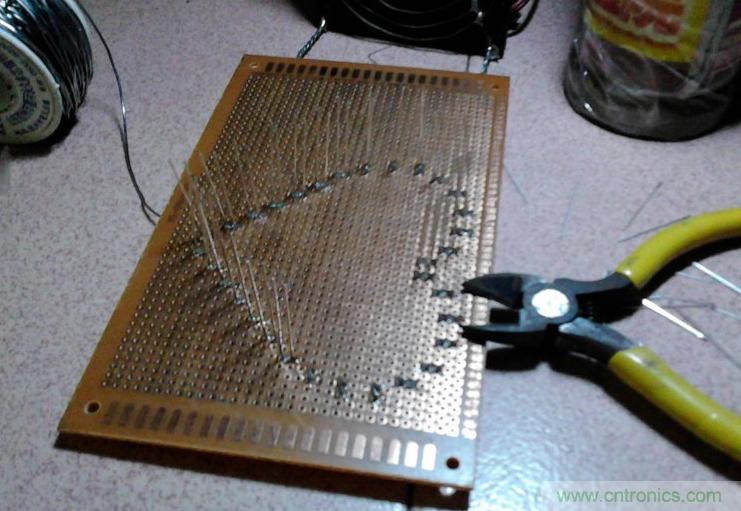 三八節(jié)將至！DIY心形LED流水燈！你們懂的~