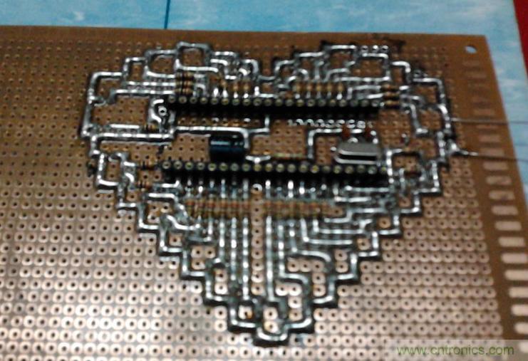 三八節(jié)將至！DIY心形LED流水燈！你們懂的~