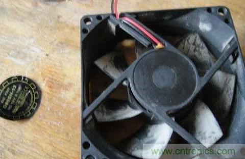 創(chuàng)意DIY！迷你風力發(fā)電機！