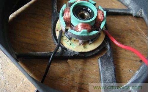 創(chuàng)意DIY！迷你風力發(fā)電機！