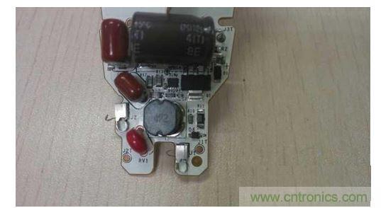 二、連接方式：