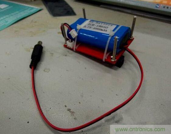 DIY神器：夜間不間斷電源，大學(xué)通宵嗨翻天！