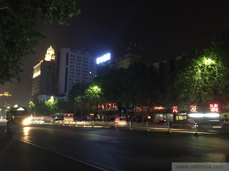 無邊框的 nubia Z9 ，一款既有驚喜，又有驚艷的智能手機