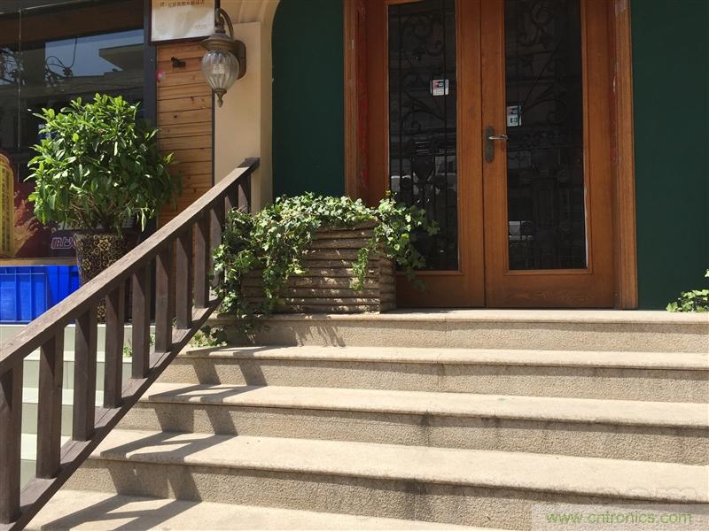 無邊框的 nubia Z9 ，一款既有驚喜，又有驚艷的智能手機