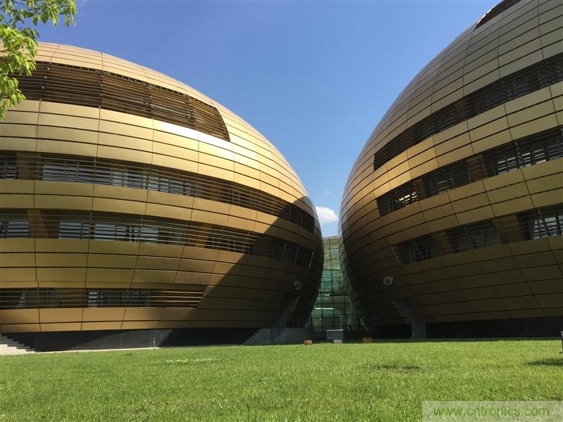 無邊框的 nubia Z9 ，一款既有驚喜，又有驚艷的智能手機