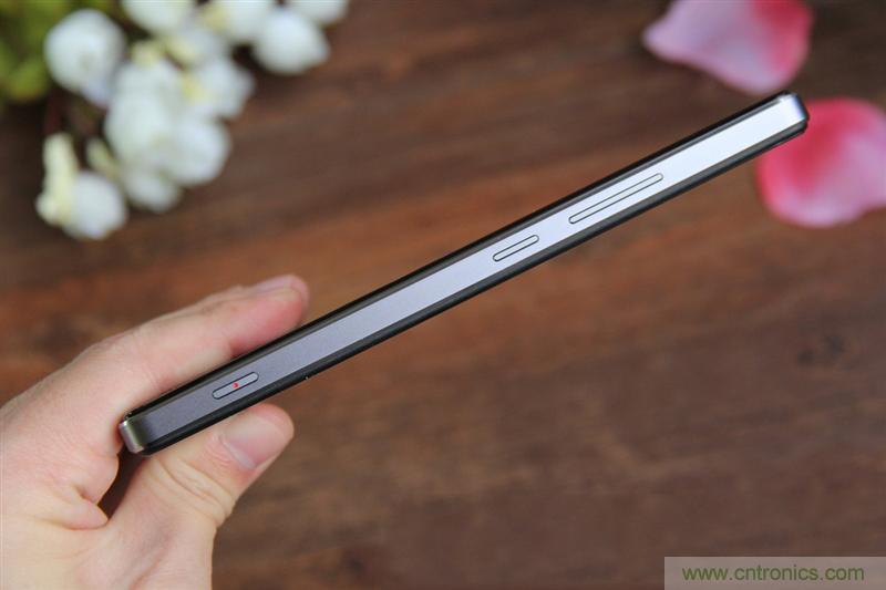 無邊框的 nubia Z9 ，一款既有驚喜，又有驚艷的智能手機