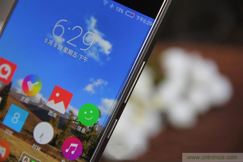 無邊框的 nubia Z9 ，一款既有驚喜，又有驚艷的智能手機