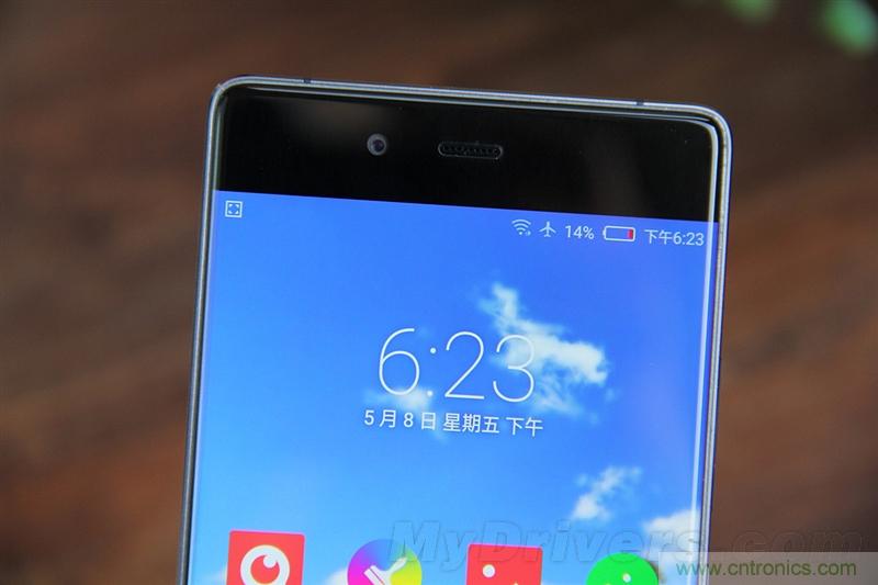 無邊框的 nubia Z9 ，一款既有驚喜，又有驚艷的智能手機