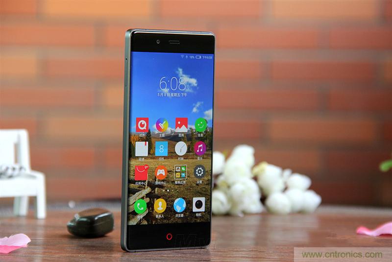 無邊框的 nubia Z9 ，一款既有驚喜，又有驚艷的智能手機