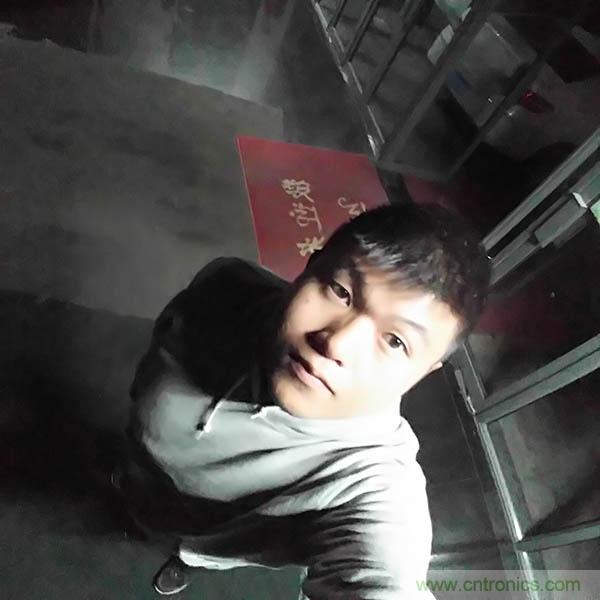 業(yè)界良心 LG V10 評測:剛毅、冷峻，不失人性化