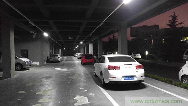 業(yè)界良心 LG V10 評測:剛毅、冷峻，不失人性化