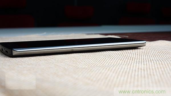 業(yè)界良心 LG V10 評測:剛毅、冷峻，不失人性化