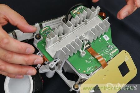 拆解筆記本不過癮，那就來拆拆日本情感機(jī)器人吧！
