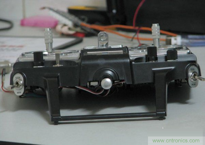 無(wú)人機(jī) DIY 制作全過(guò)程，酷得不要不要的！