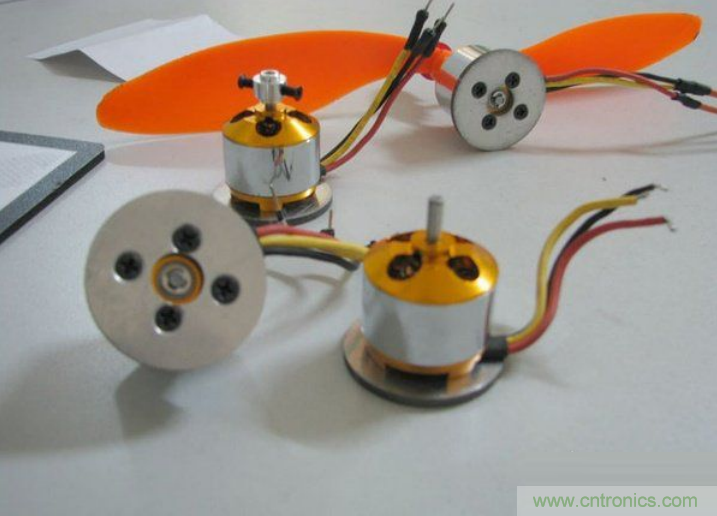 無(wú)人機(jī) DIY 制作全過(guò)程，酷得不要不要的！