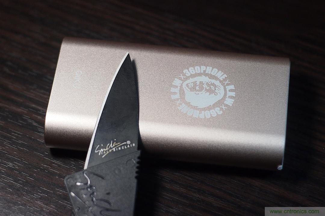 移動電源也玩雙引擎？快到你想象不到