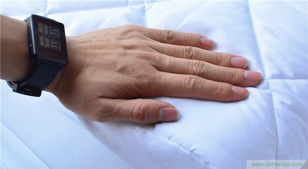 這個枕頭不僅能挽救睡眠還能挽救婚姻！