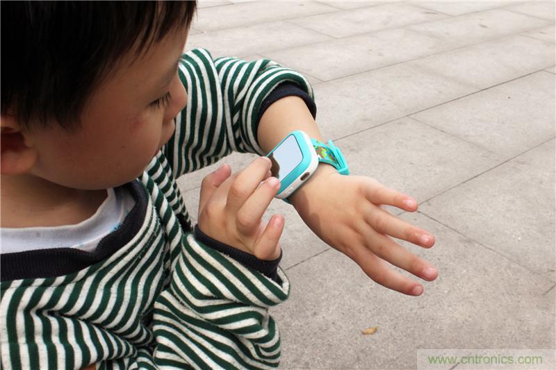 別讓《失孤》重演，360兒童手表幫你定住家中小頑童！