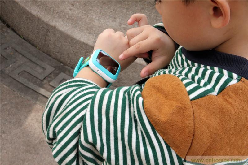 別讓《失孤》重演，360兒童手表幫你定住家中小頑童！
