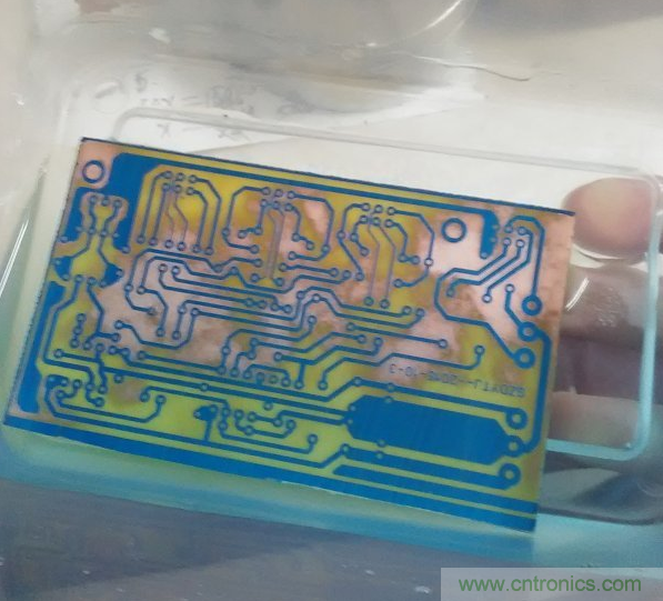 嘗試了四次PCB制作， 最后一發(fā)算是成功了