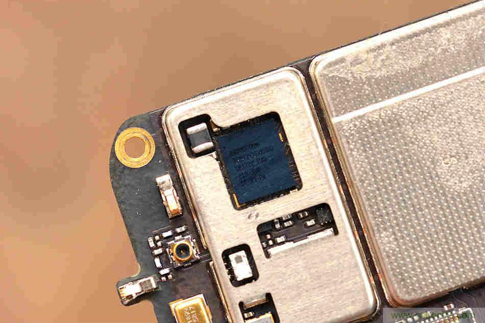 拆解魅族15 Plus：玩轉(zhuǎn)了新概念，但其工藝究竟如何？