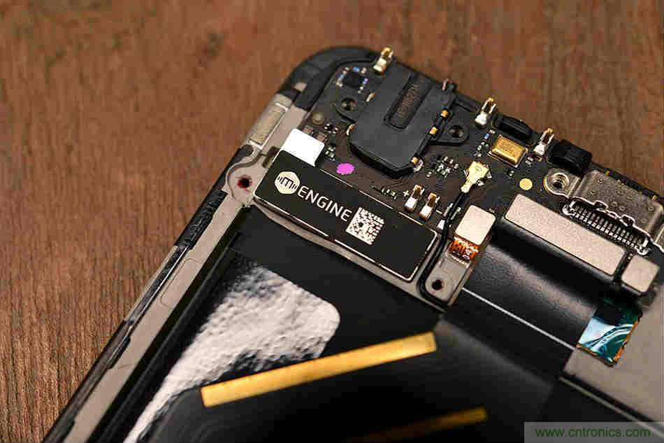 拆解魅族15 Plus：玩轉(zhuǎn)了新概念，但其工藝究竟如何？