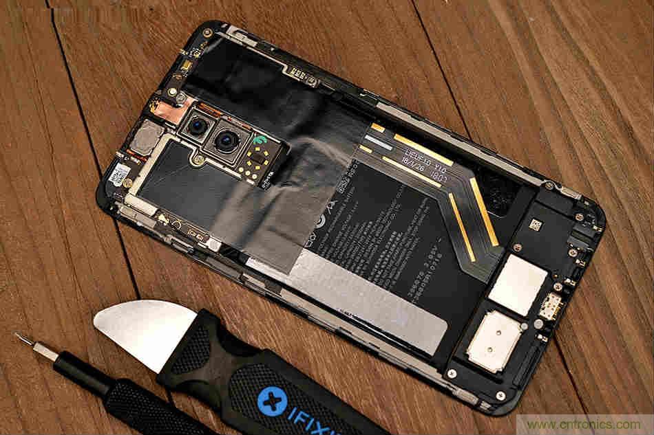 拆解魅族15 Plus：玩轉(zhuǎn)了新概念，但其工藝究竟如何？