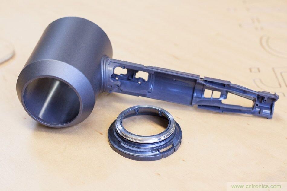 拆解戴森吹風(fēng)機：近三千元的價格貴在哪？