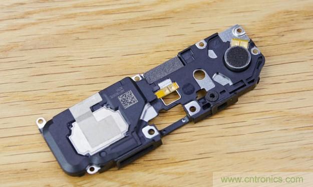 拆解黑鯊手機：多級直觸一體式液冷系統(tǒng)有什么門道？