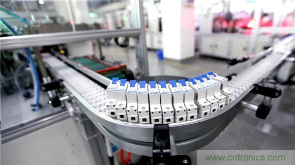 正泰昆侖 | 續(xù)寫榮耀，領(lǐng)馭未來